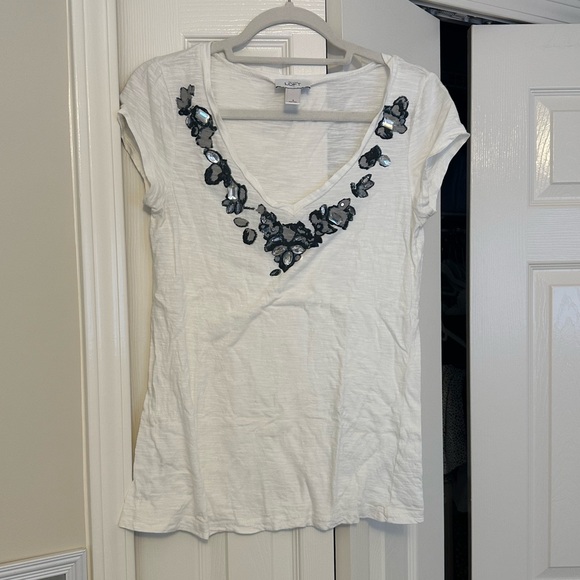 Ann Taylor White & Gem Tee - Picture 1 of 10